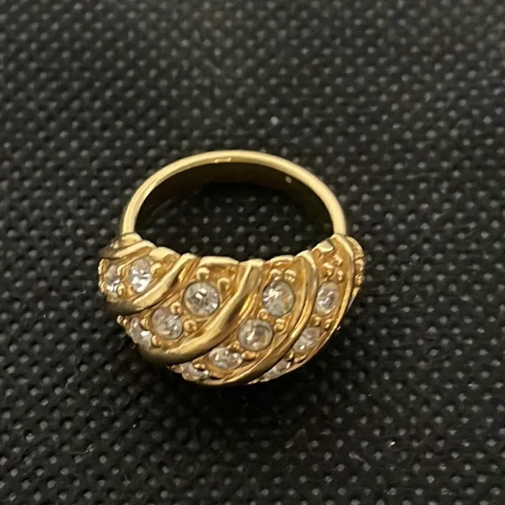 Thick ring